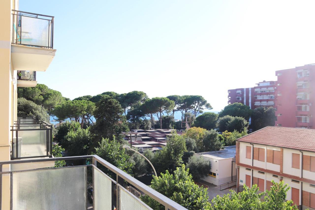 Cimarosa 5 Apartman Follonica Kültér fotó